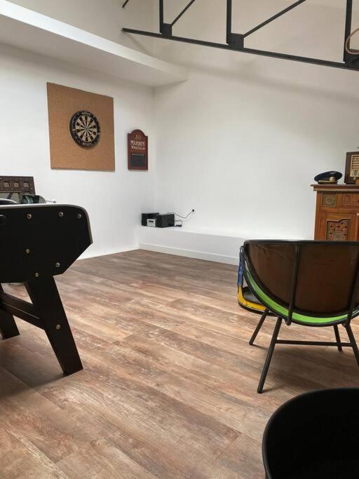 Loft Proche Centre Ville Hotes Habitant A L Etage Laval  Ngoại thất bức ảnh